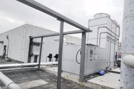 小型低温冷冻机工作原理、特点和使用方法