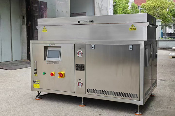 yl6809永利-152℃超低温淬火冷冻箱，极致低温技术开启工业冷冻新时代