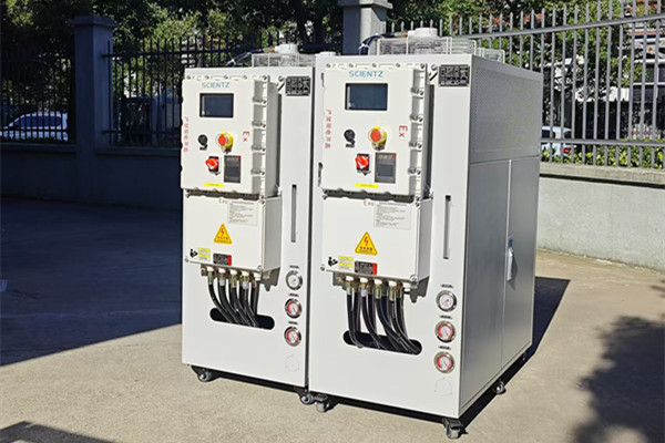 防爆高低温控温系统设备实拍图1